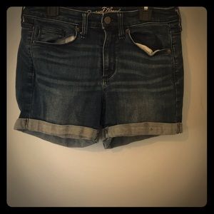 Universal Thread shorts
